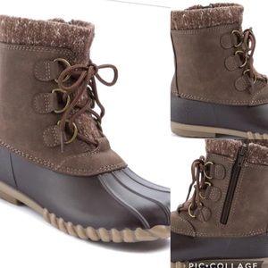 BARETRAPS FABULOUS BROWN DUCK BOOTS SIZE 10